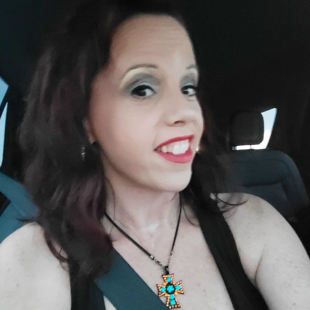 Meet your Posher, Leelee